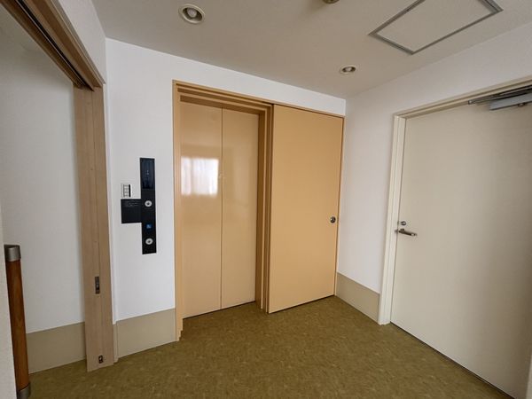 明るい廊下