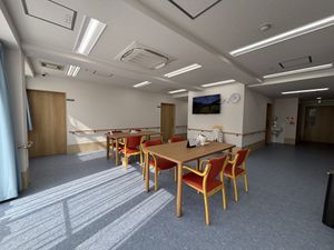 自然光が入るダイニングルーム