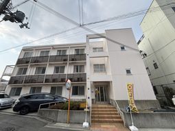 入り口のある建物