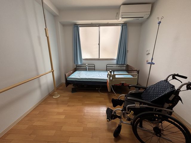 明るい居室 居室 自然光が入る明るい空間で、移動しやすい設計になっています。快適な就業環境を考えている方に魅力的です。