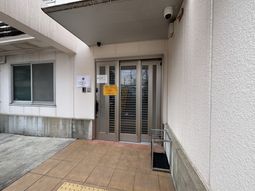 広々とした玄関