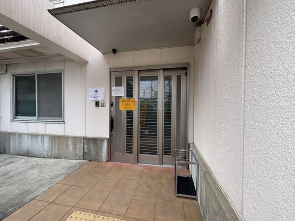 広々とした玄関