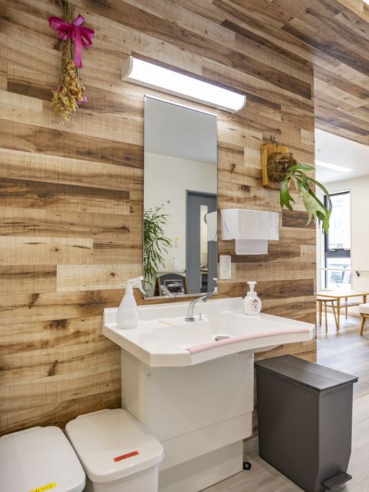 ナチュラルな洗面台