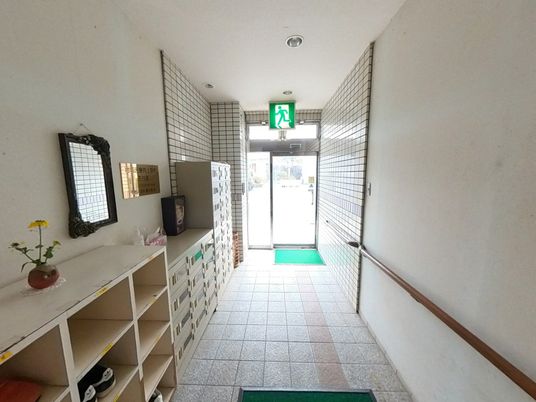 玄関ホール