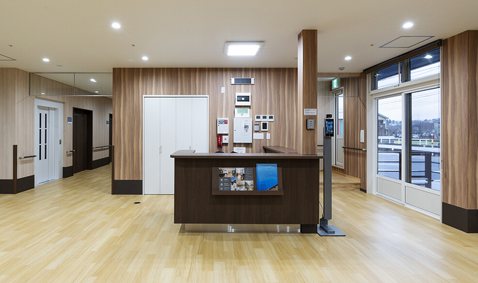 明るい受付の空間