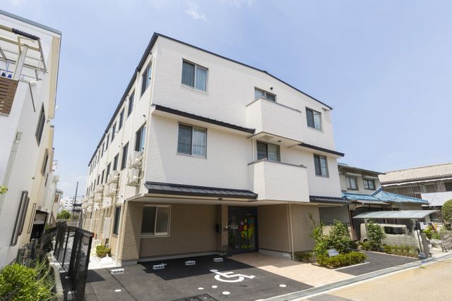 穏やかな外観