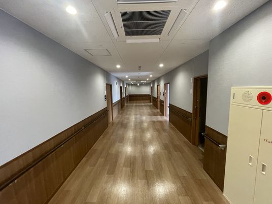温もりのある廊下
