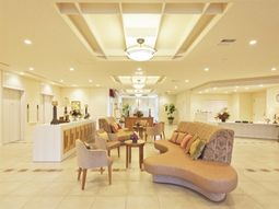 明るいラウンジ