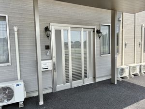 建物の玄関