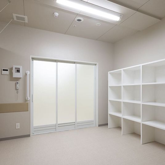 棚付きの部屋