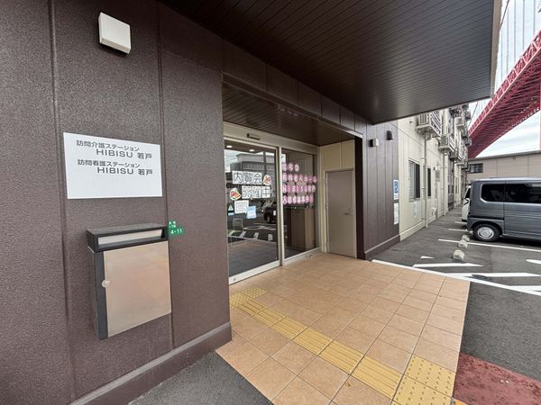 建物の入り口