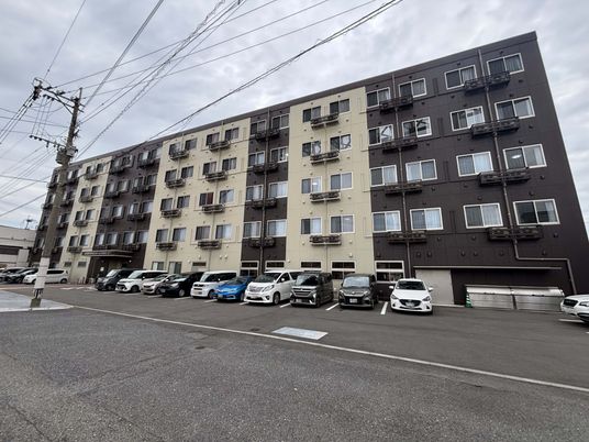 立派な正面玄関