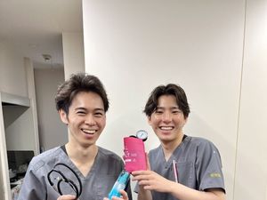 笑顔のスタッフイメージ  
