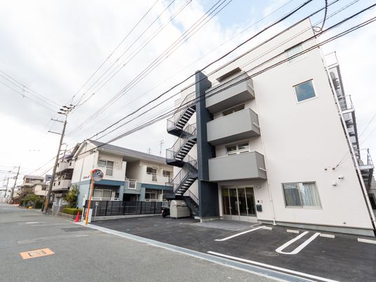 外観のビルディング