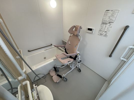 介護用設備の浴室