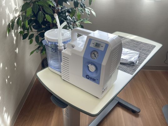 医療機器と植物の機能訓練室