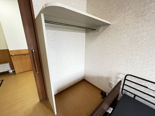 壁付け収納の一角