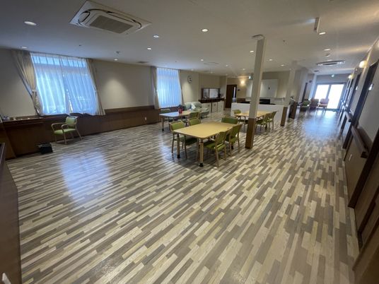 広々とした多目的室