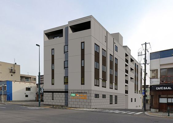 現代的な建物の外観