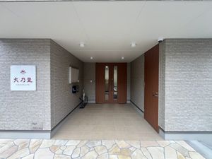 エントランスの入口