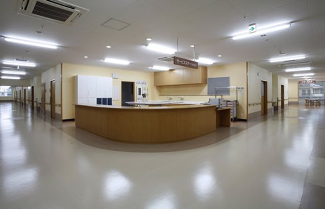 広々とした廊下