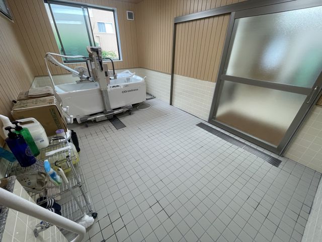 清潔な浴室