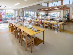明るい食堂  