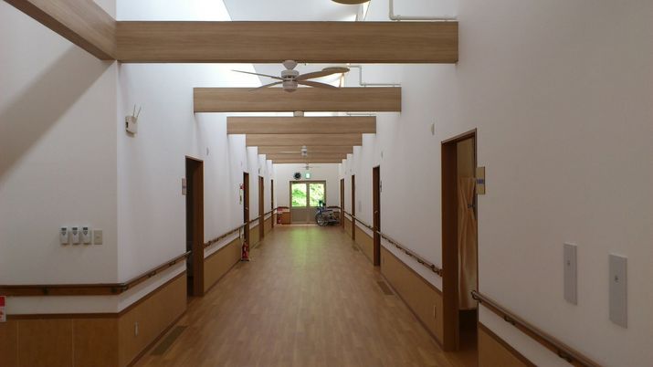 広い廊下