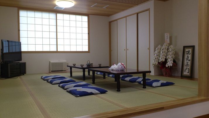 落ち着いた和室