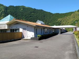 山あいの施設外観  