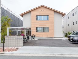 温かみのある建物外観