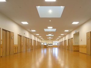 明るい廊下  