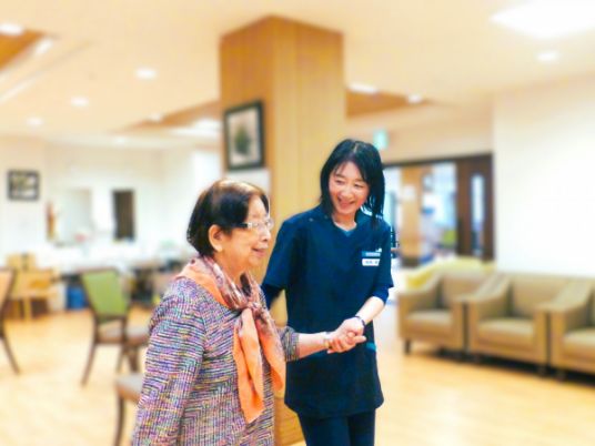 広々としたラウンジ