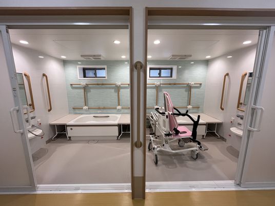 介護に役立つ浴槽