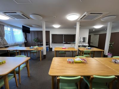 テーブルのある空間