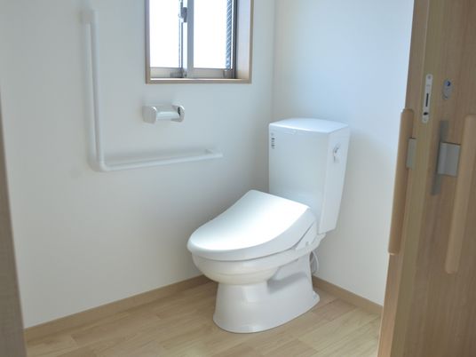 広々としたトイレ