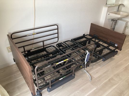 介護用ベッドの居室