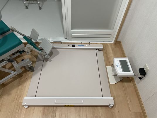 リハビリ機器がある部屋