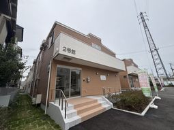 エントランスを備えた建物