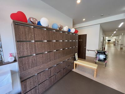 落ち着いた廊下の風景