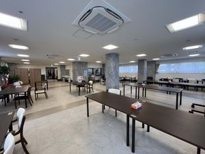広々としたラウンジ