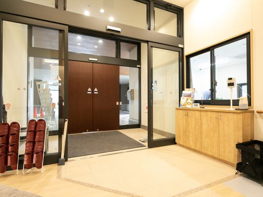 広いエントランス