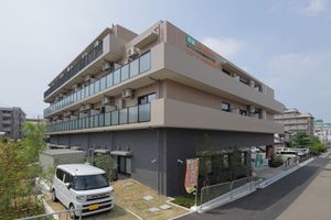 モダンな建物の外観