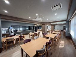 明るい食堂  