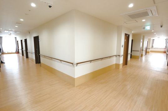 広い廊下