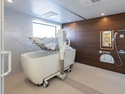 最新設備の浴室