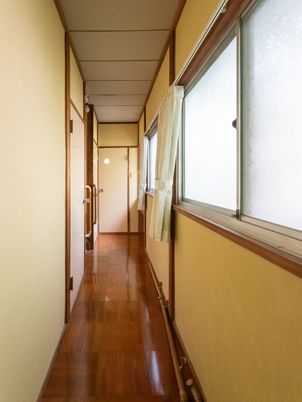 長い廊下