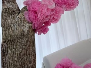 装飾されたリビング  