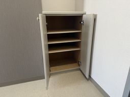 棚のある部屋