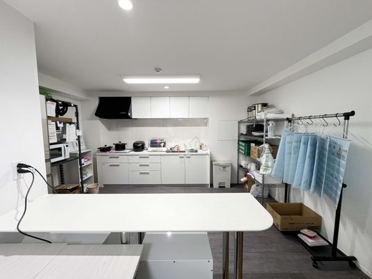 調理器具のあるキッチン
